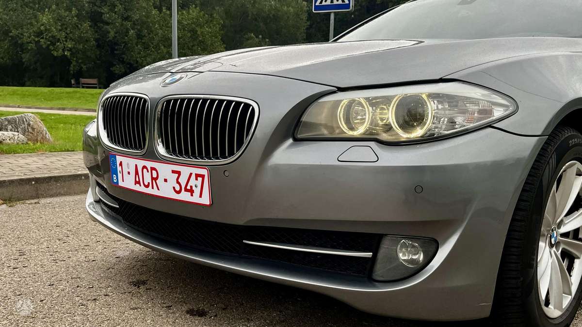 BMW 520 2011 — фото 15