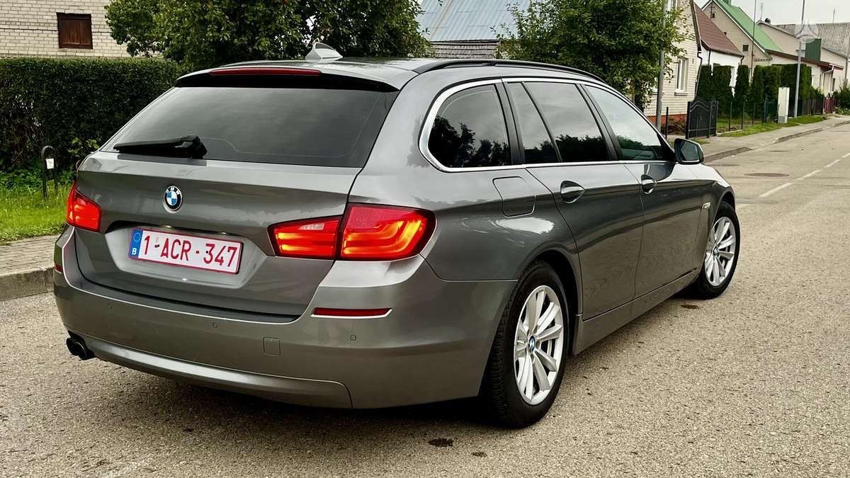 BMW 520 2011 — двигун 1995 cm³, 184 HP (135kW)