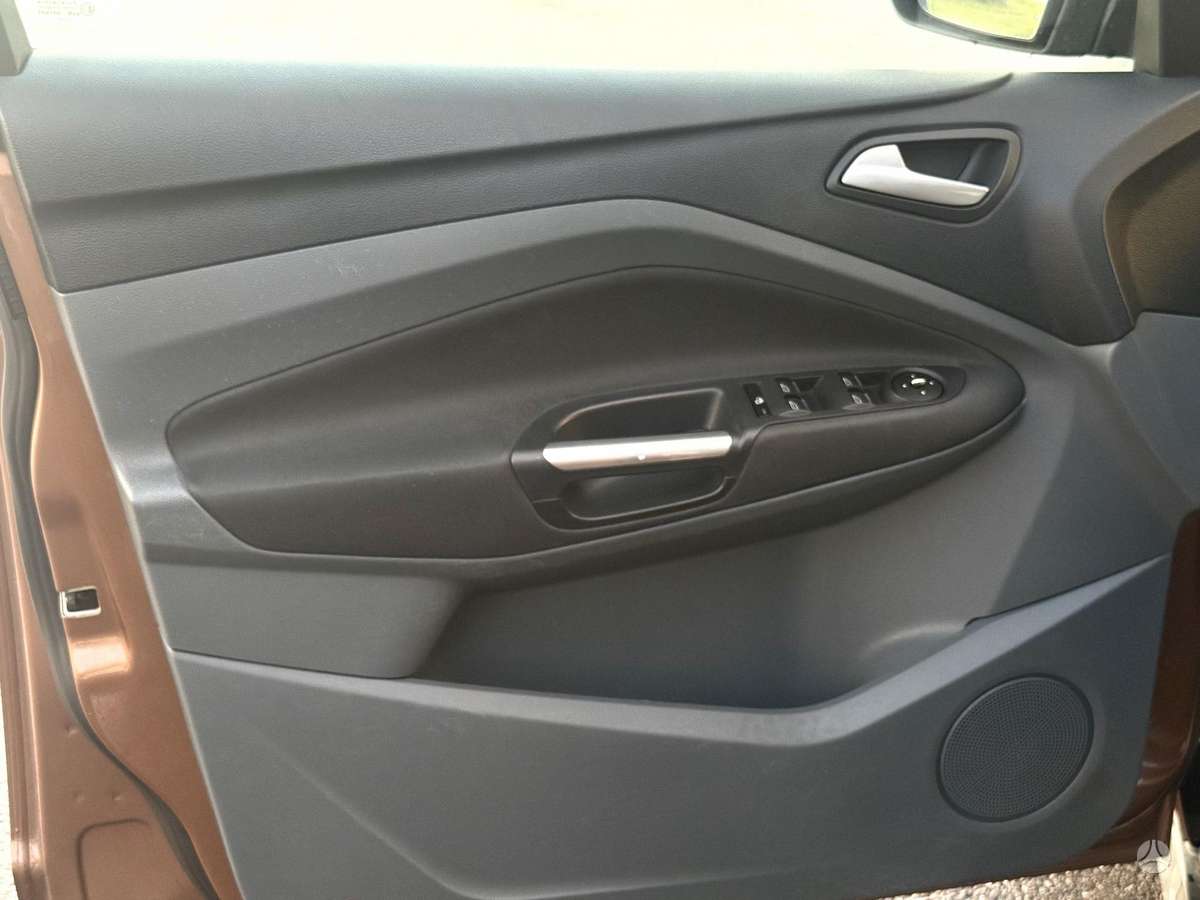 Ford C-MAX 2014 — фото 11