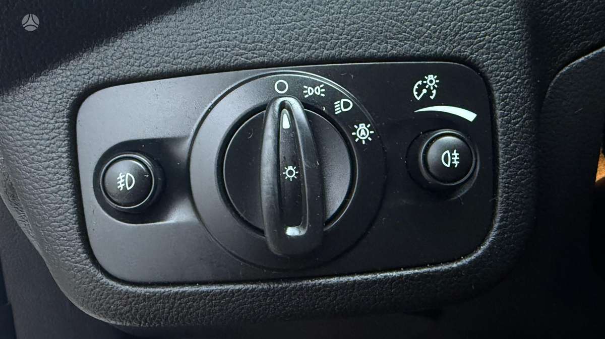 Ford C-MAX 2014 — фото 24