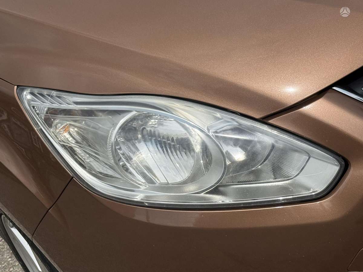 Ford C-MAX 2014 — фото 29