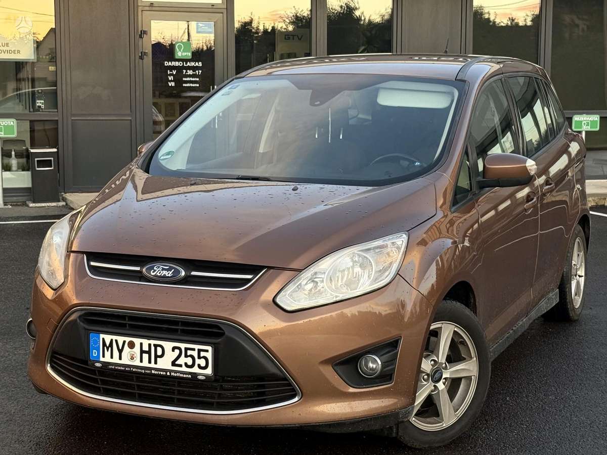 Ford C-MAX 2014 — салон