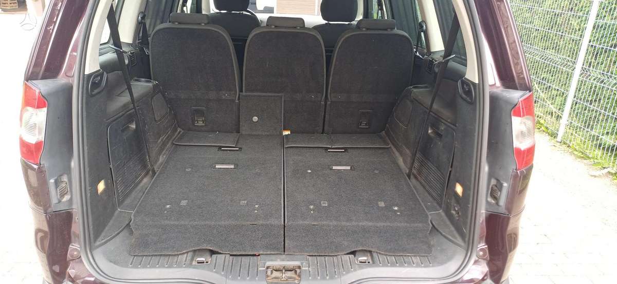 Ford Galaxy 2008 — photo 10