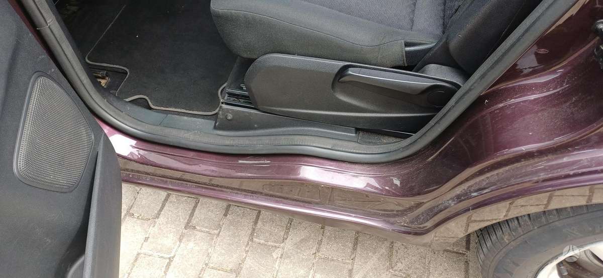 Ford Galaxy 2008 — photo 11