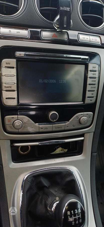 Ford Galaxy 2008 — photo 15