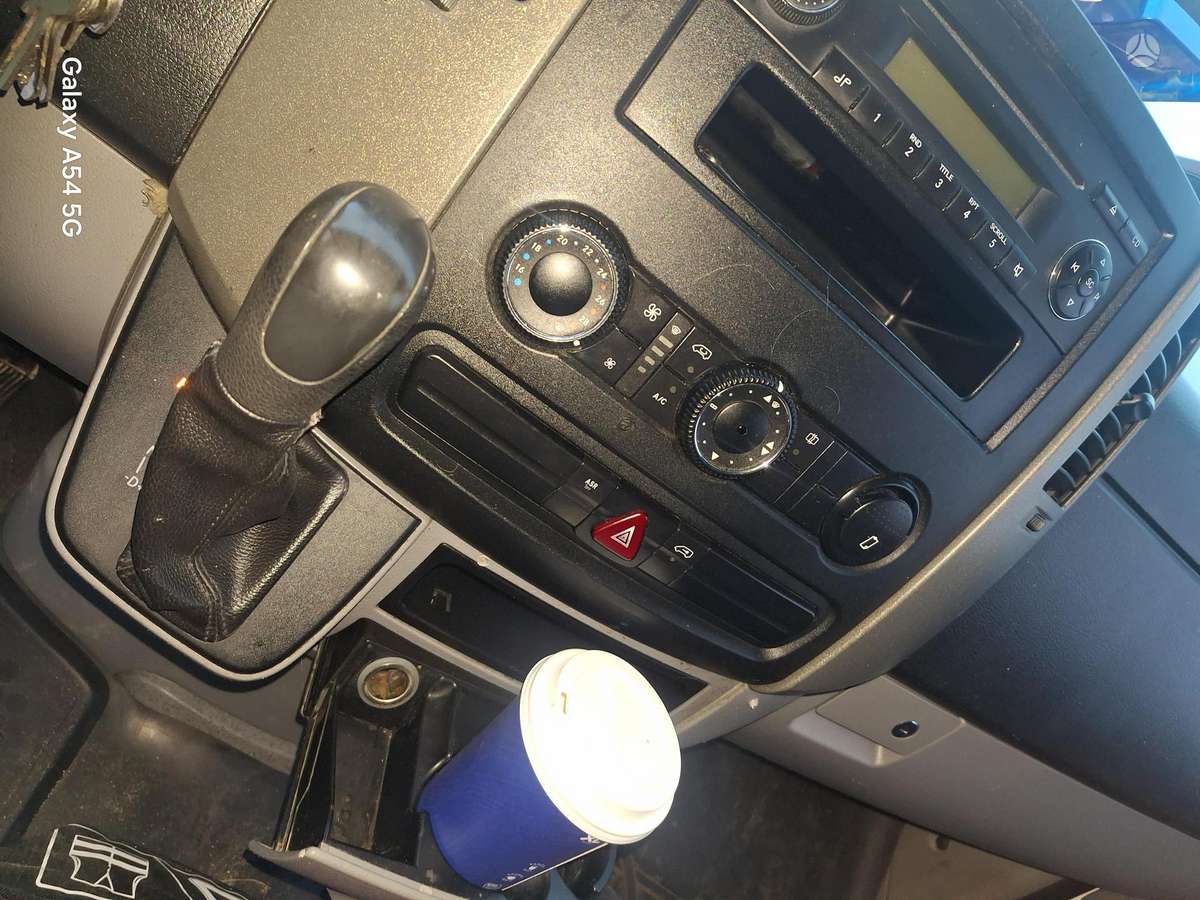 Mercedes-Benz Sprinter 2010 — photo 10