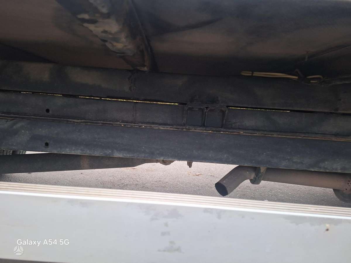 Mercedes-Benz Sprinter 2010 — photo 13
