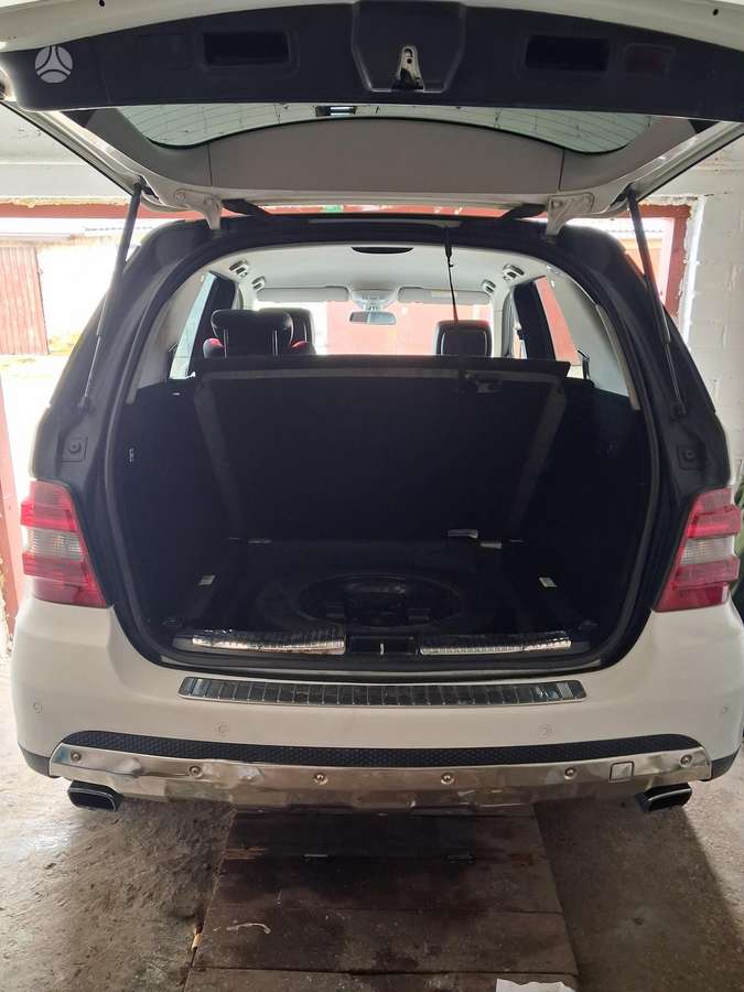 Mercedes-Benz ML320 2006 — photo 12