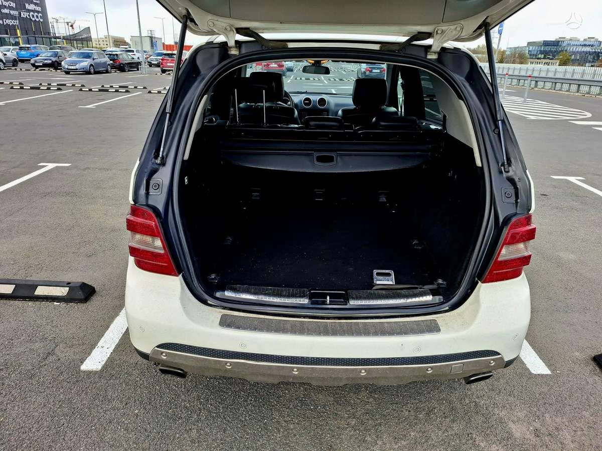 Mercedes-Benz ML320 2006 — photo 13