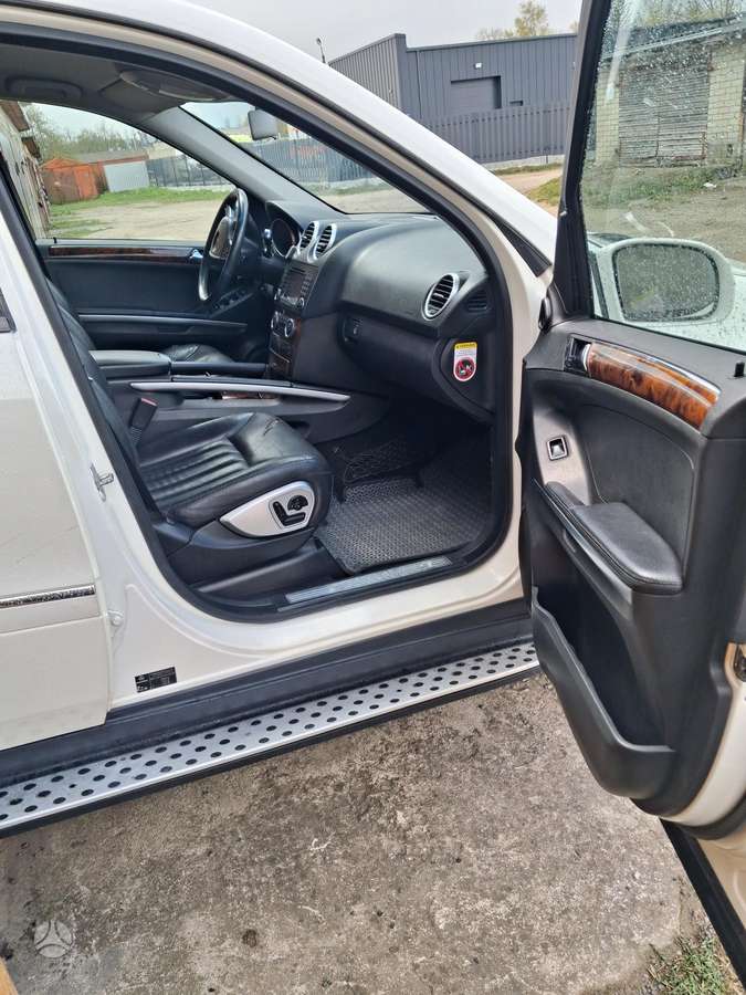Mercedes-Benz ML320 2006 — photo 15