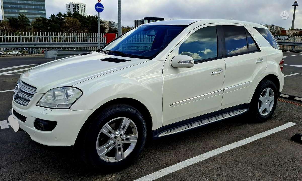 Mercedes-Benz ML320 2006 — photo 9