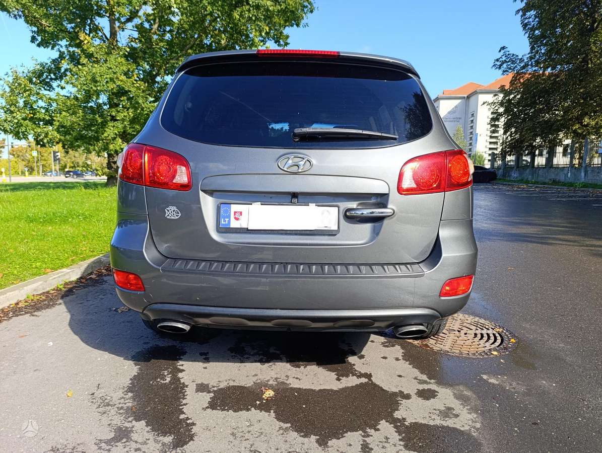 Hyundai Santa 2007 — вигляд ззаду