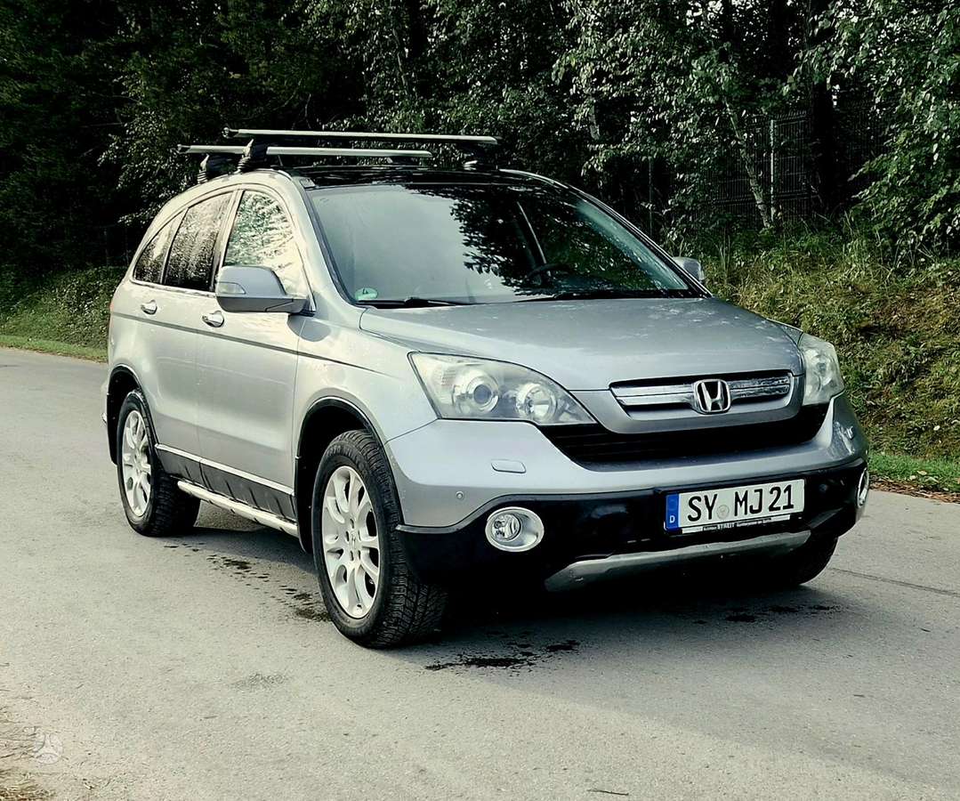 Honda CR-V 2009 — rear view