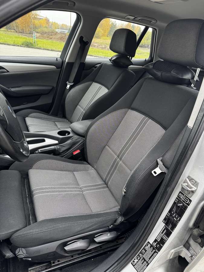 BMW X1 2011 — photo 11
