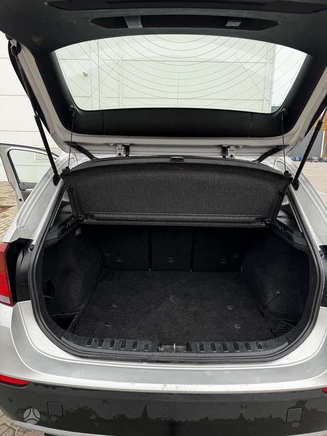 BMW X1 2011 — photo 14