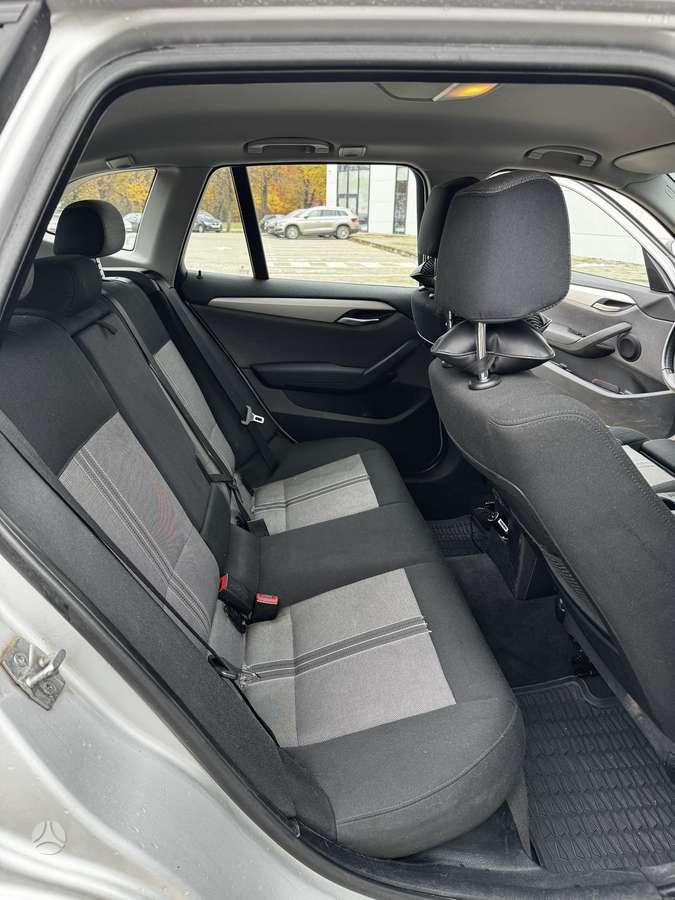 BMW X1 2011 — photo 15