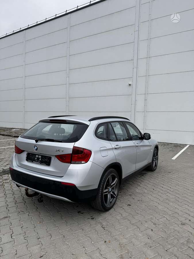 BMW X1 2011 — photo 5