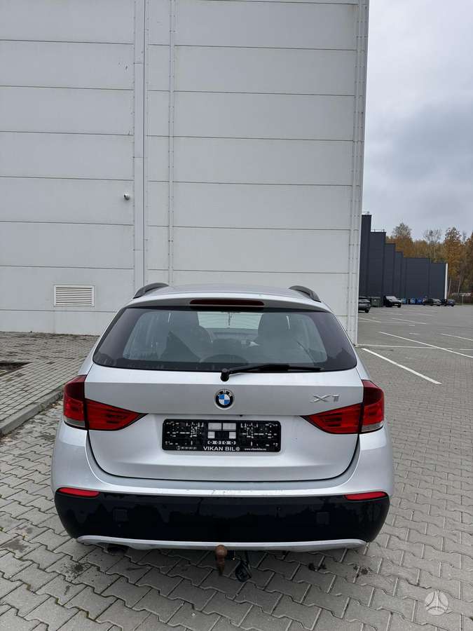 BMW X1 2011 — photo 6