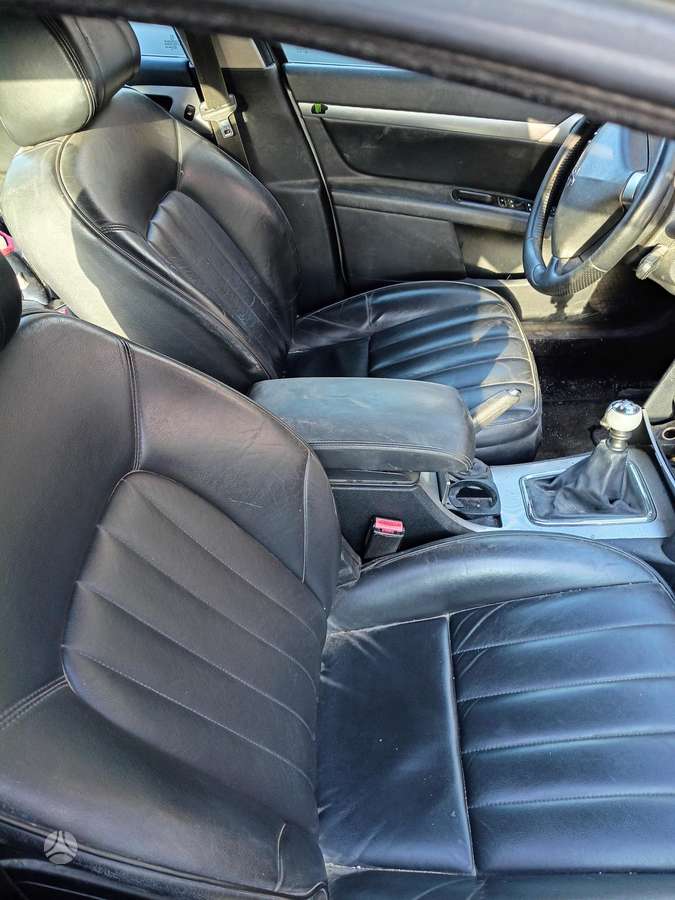 Peugeot 407 2008 — вигляд ззаду