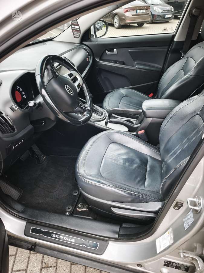 Kia Sportage 2012 — photo 12