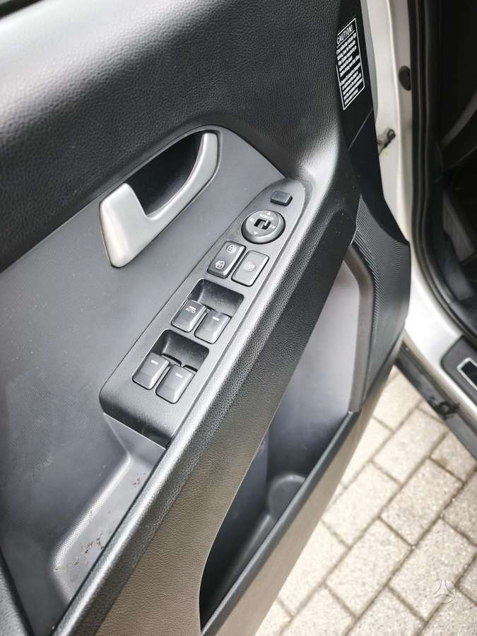 Kia Sportage 2012 — photo 13