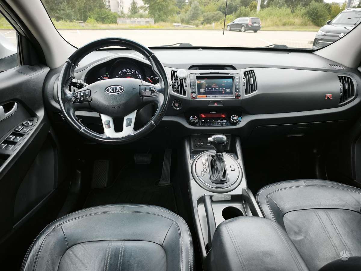 Kia Sportage 2012 — photo 16