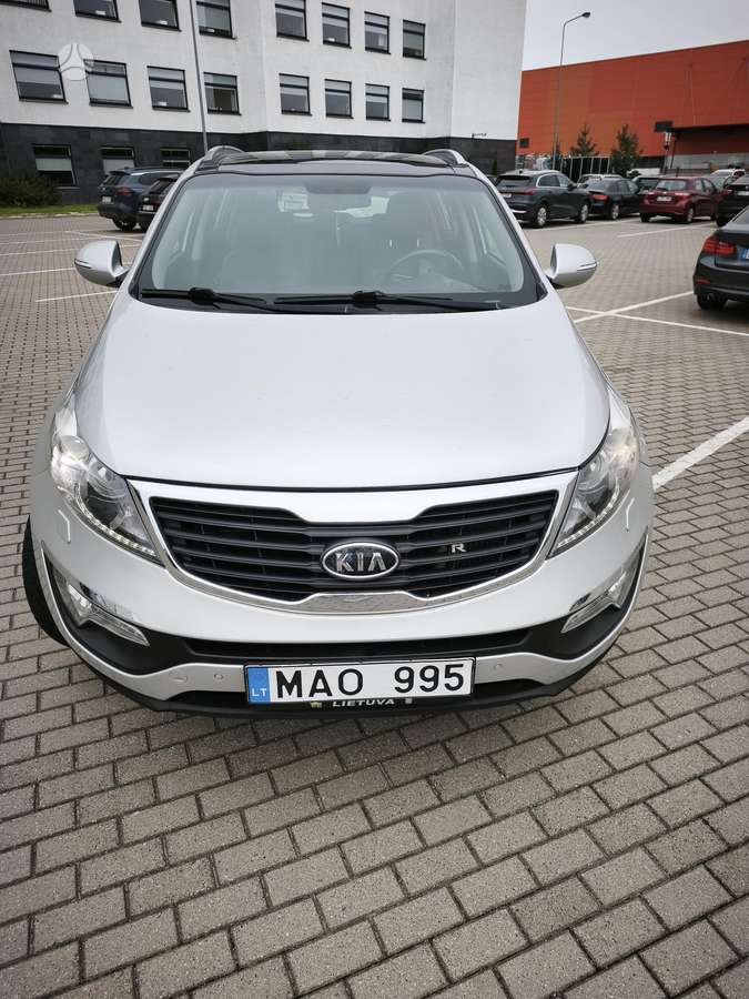 Kia Sportage 2012 — rear view