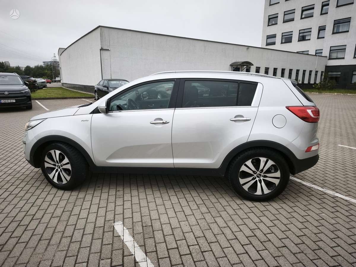 Kia Sportage 2012 — photo 8