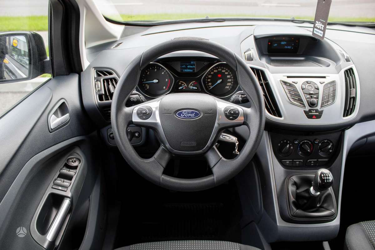 Ford Grand 2013 — фото 10