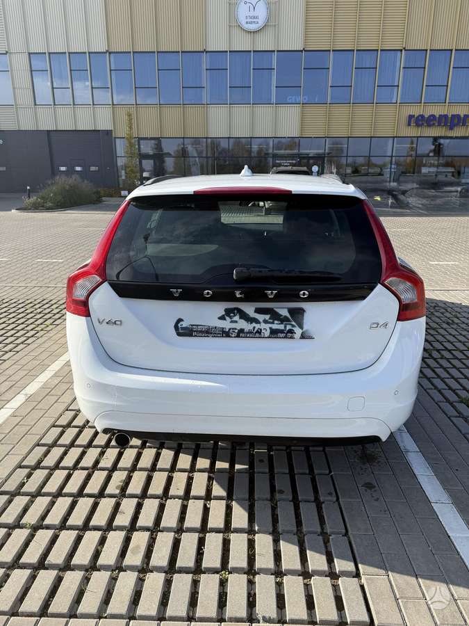 Volvo V60 2013 — photo 5