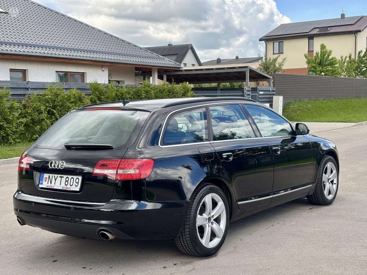 Audi A6 2010 — interior
