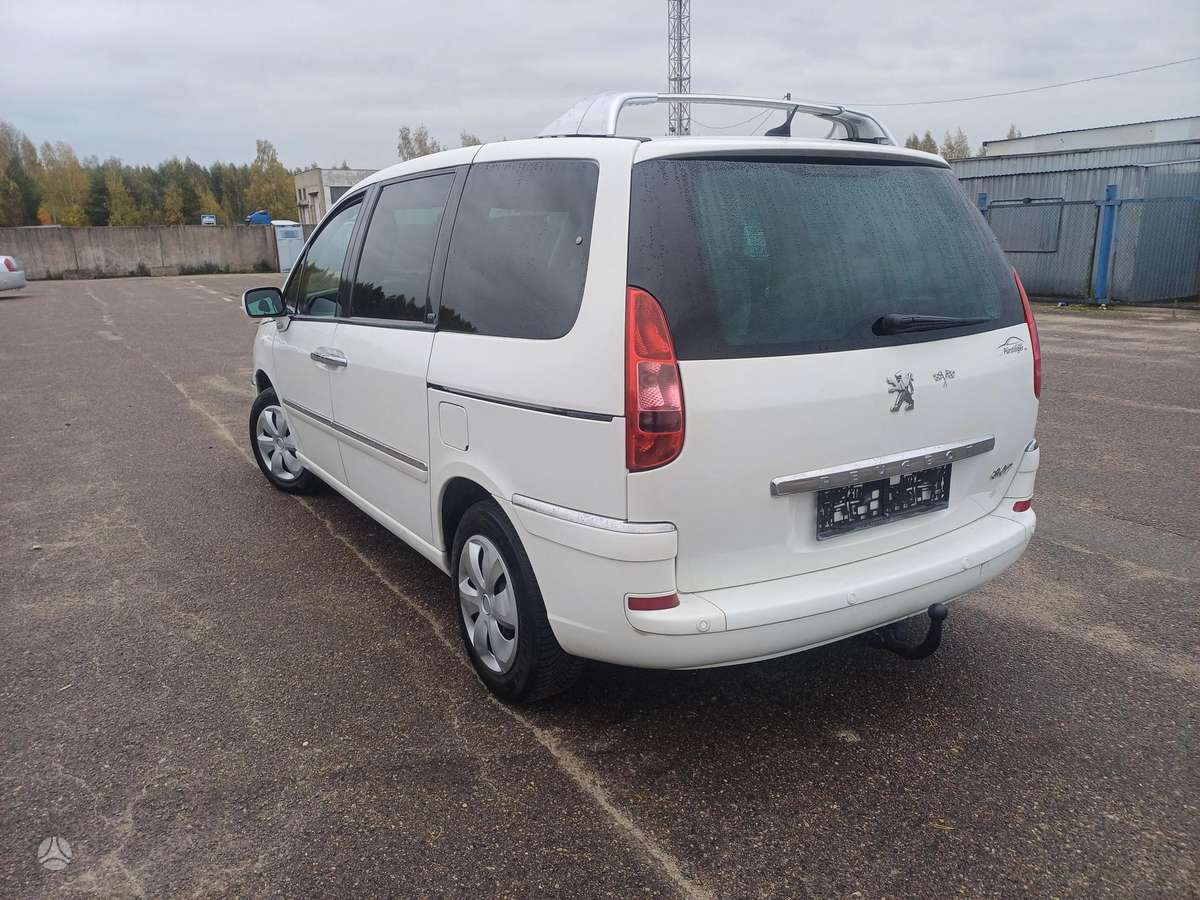Peugeot 807 2012 — вигляд ззаду