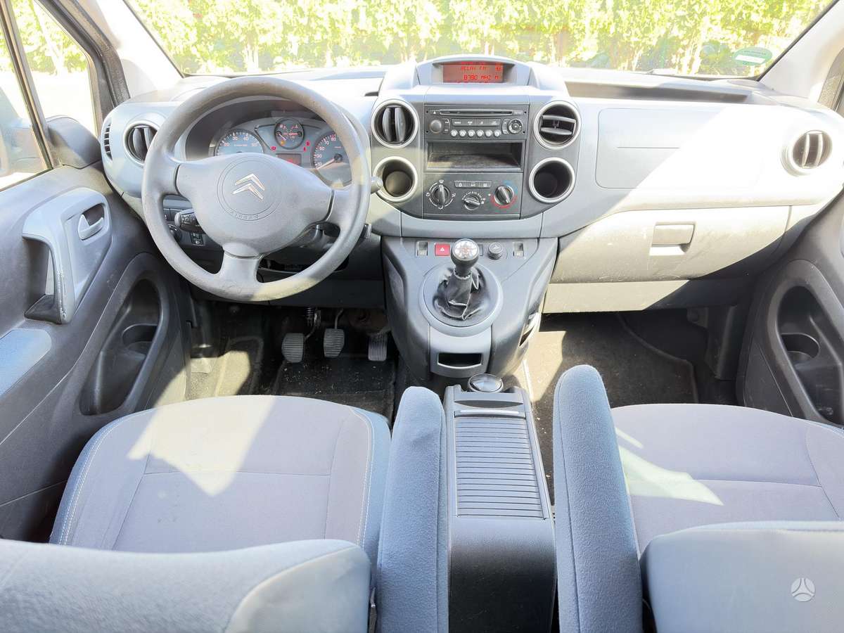 Citroen Berlingo 2010 — photo 11