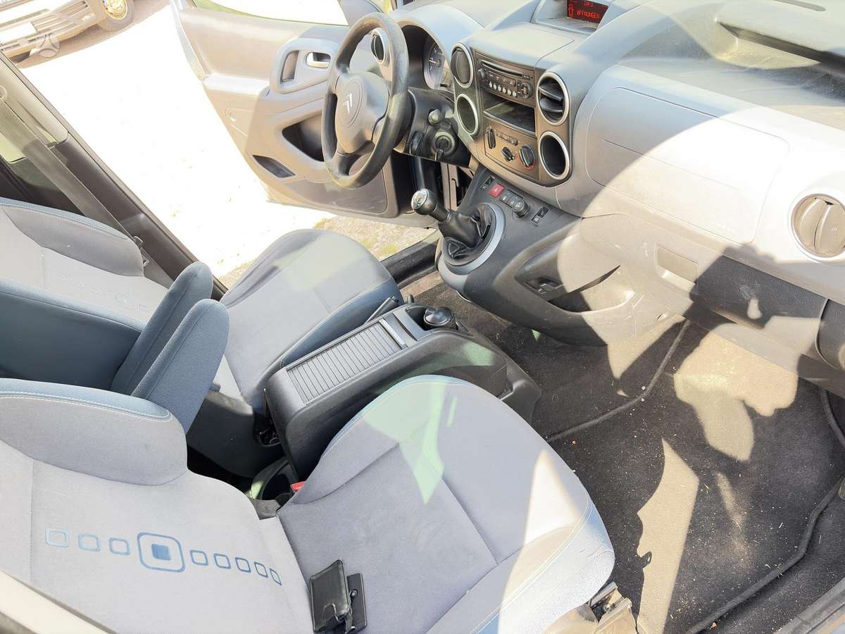 Citroen Berlingo 2010 — photo 12