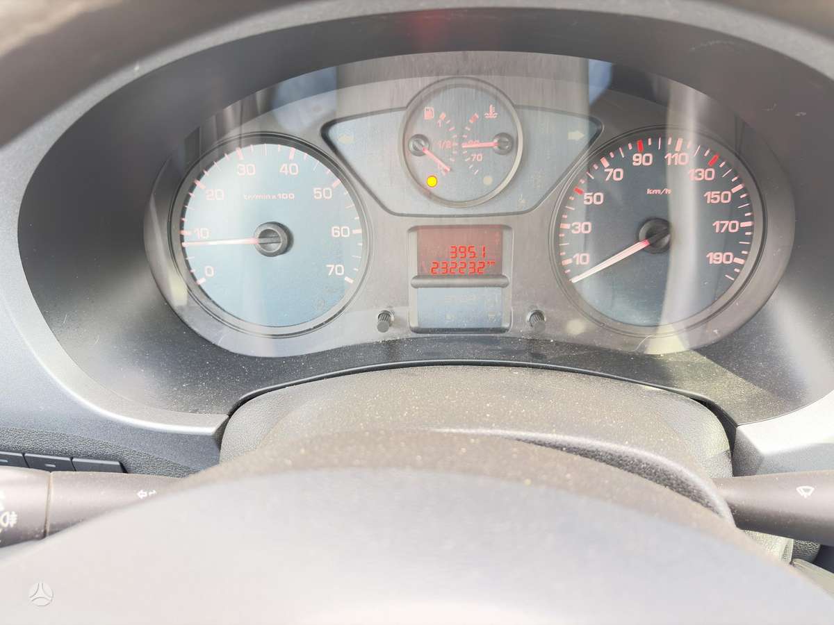 Citroen Berlingo 2010 — photo 17
