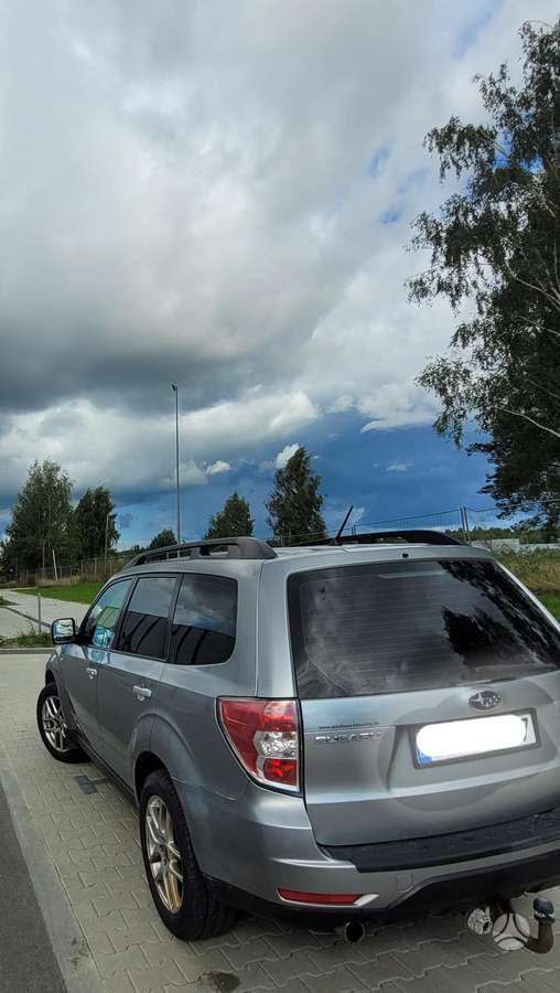 Subaru Forester 2011 — двигун 2000 cm³, 147 HP (108kW)