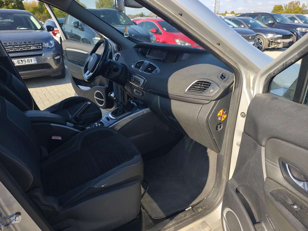 Renault Scenic 2014 — photo 12