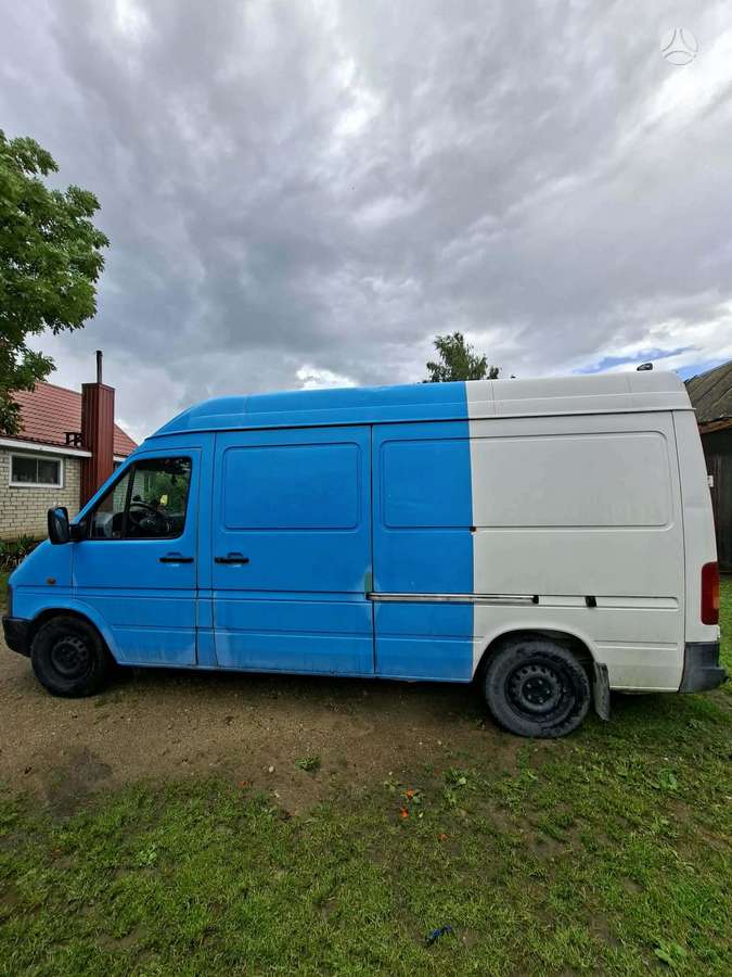 Volkswagen LT 2004 — rear view