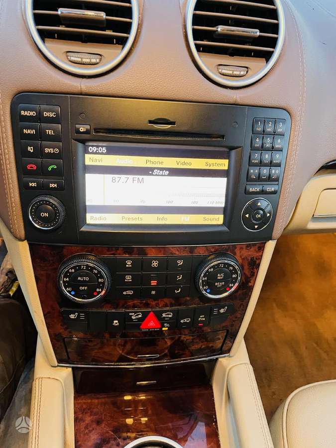 Mercedes-Benz GL450 2012 — photo 14