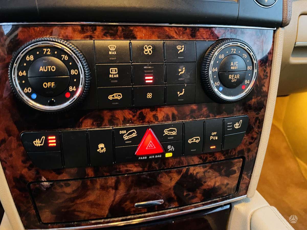 Mercedes-Benz GL450 2012 — photo 15