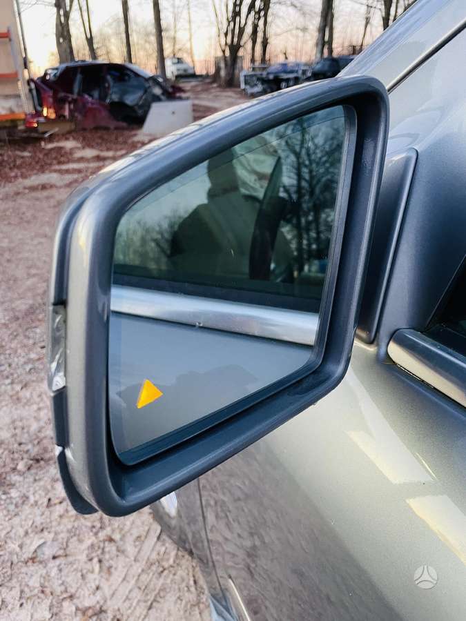 Mercedes-Benz GL450 2012 — photo 29