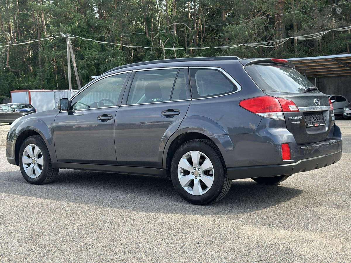 Subaru Outback 2010 — фото 11