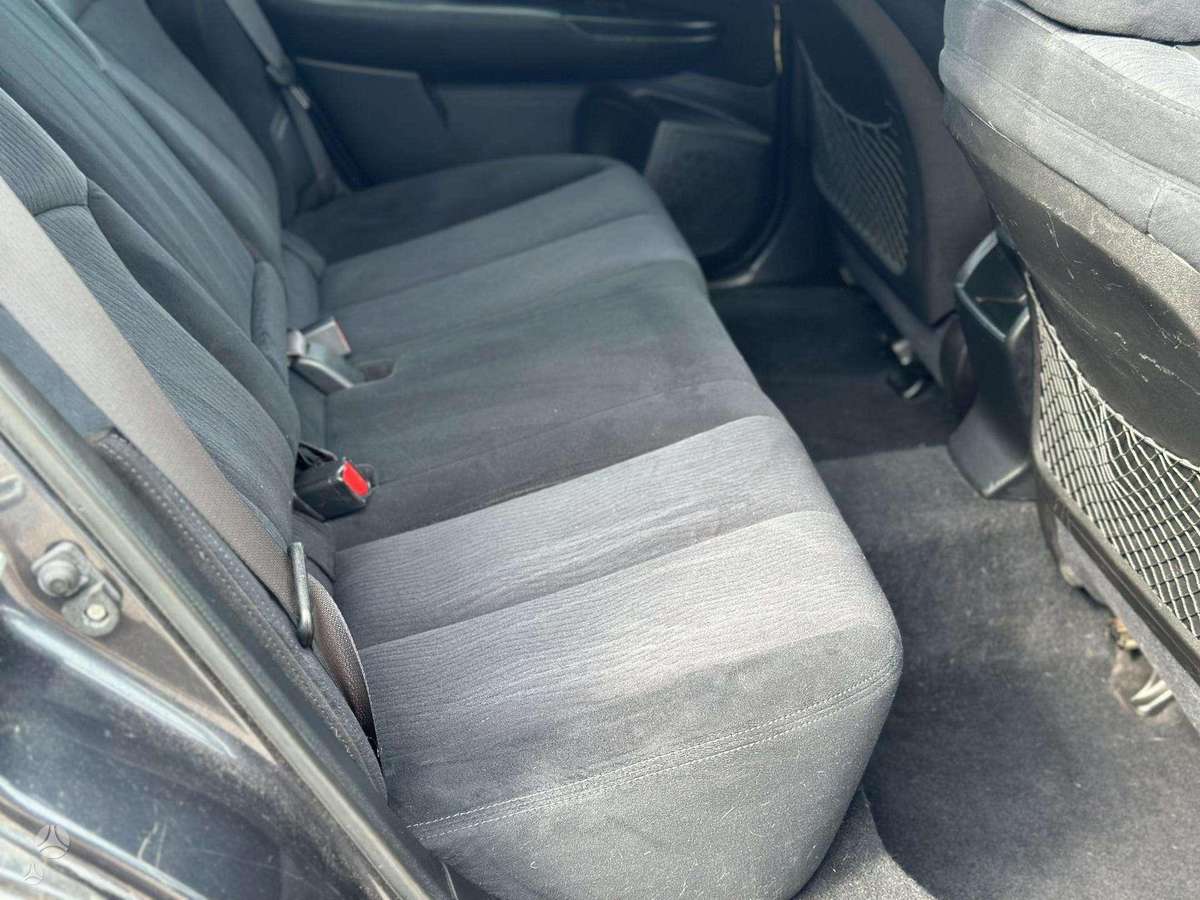 Subaru Outback 2010 — фото 23