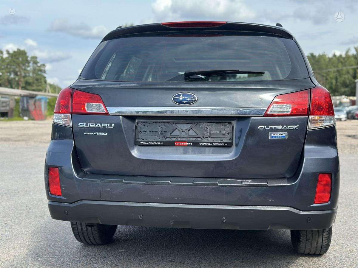 Subaru Outback 2010 — фото 8