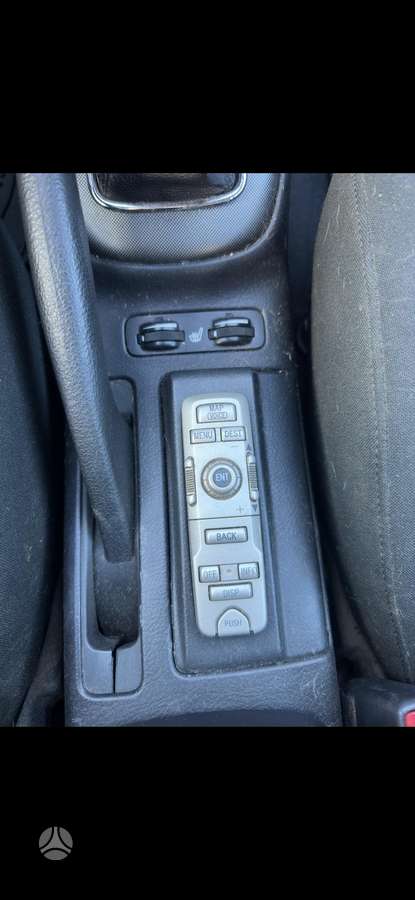 Toyota Avensis 2004 — photo 13