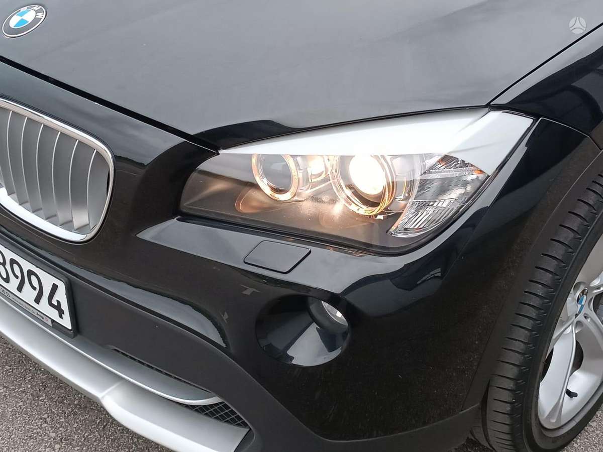 BMW X1 2011 — photo 10