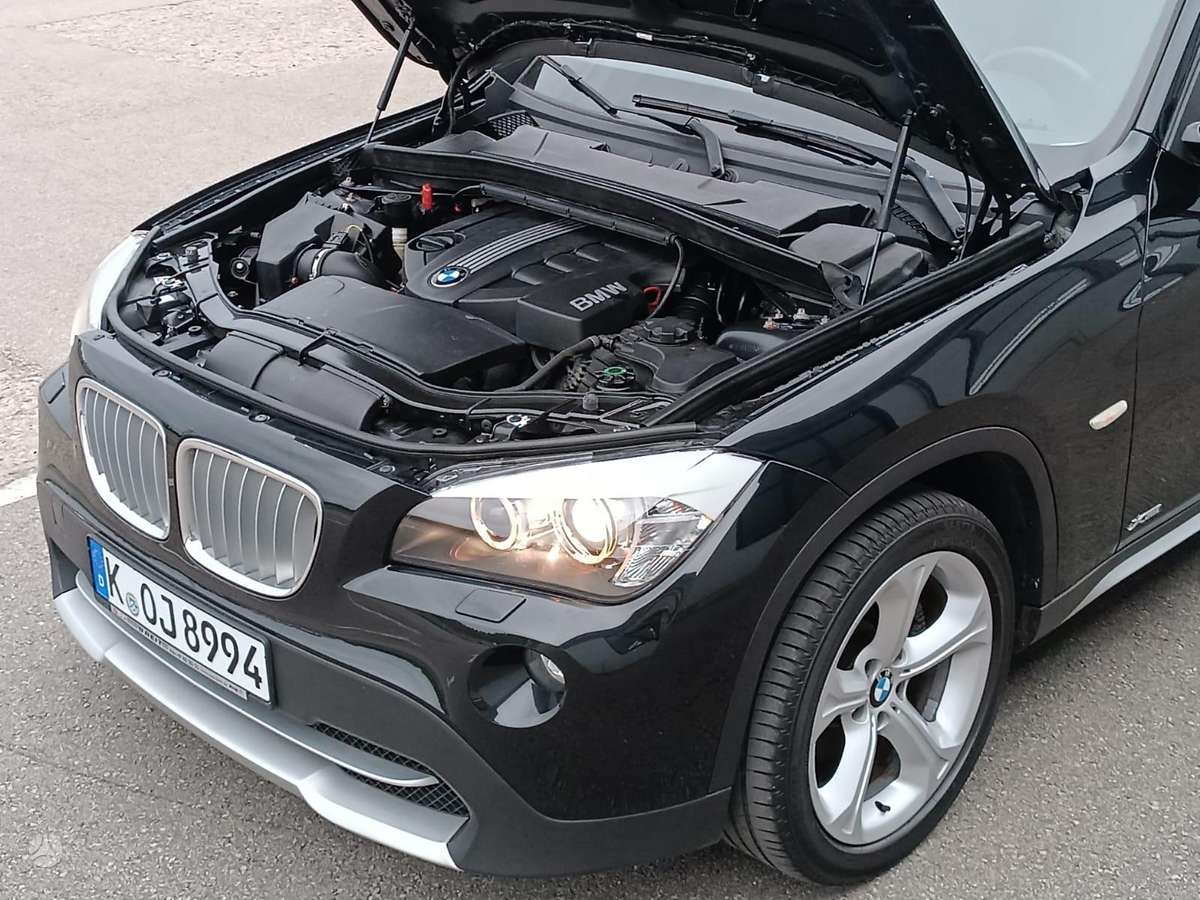 BMW X1 2011 — photo 12
