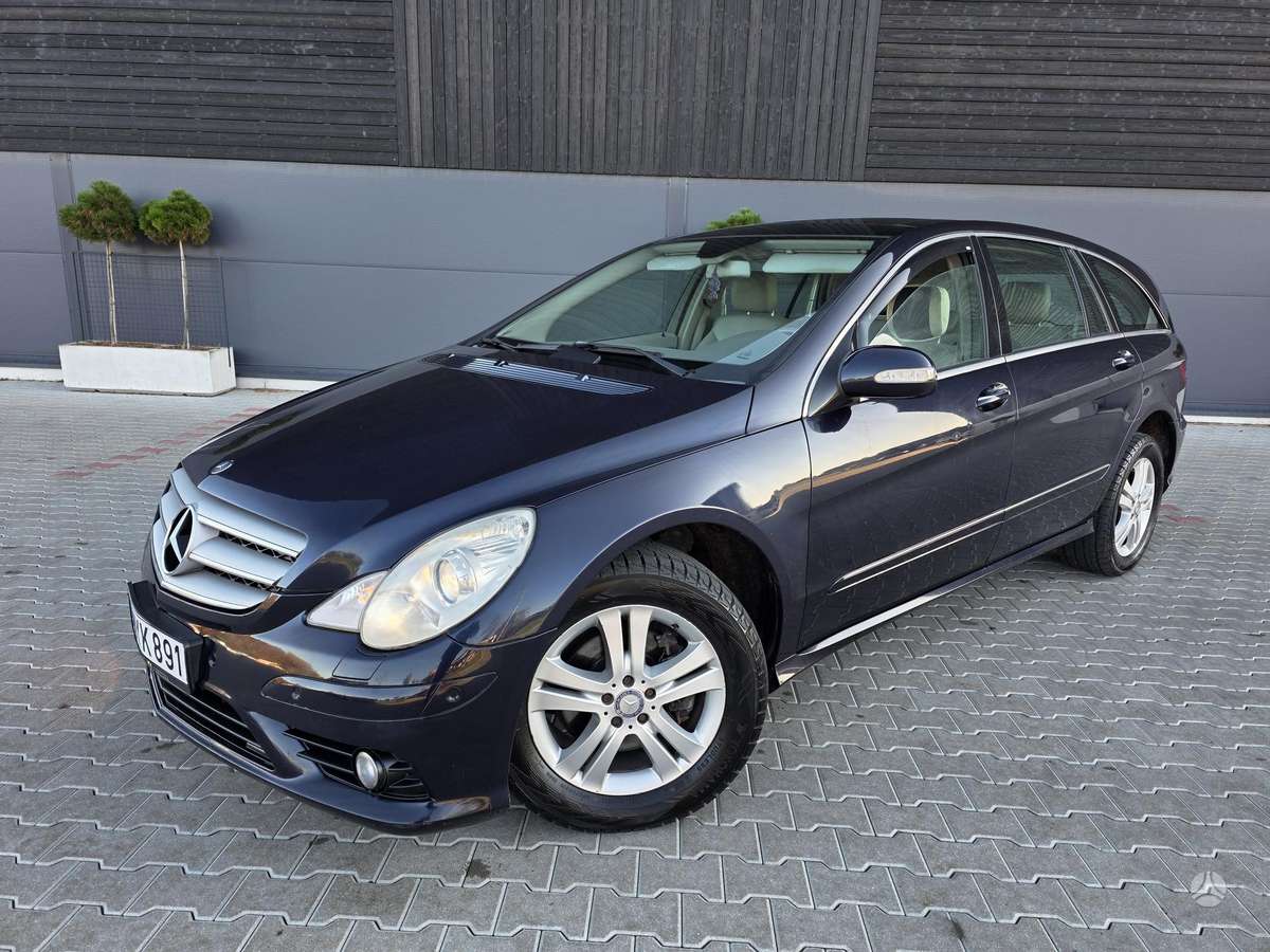 Mercedes-Benz R320 2008 — вигляд ззаду