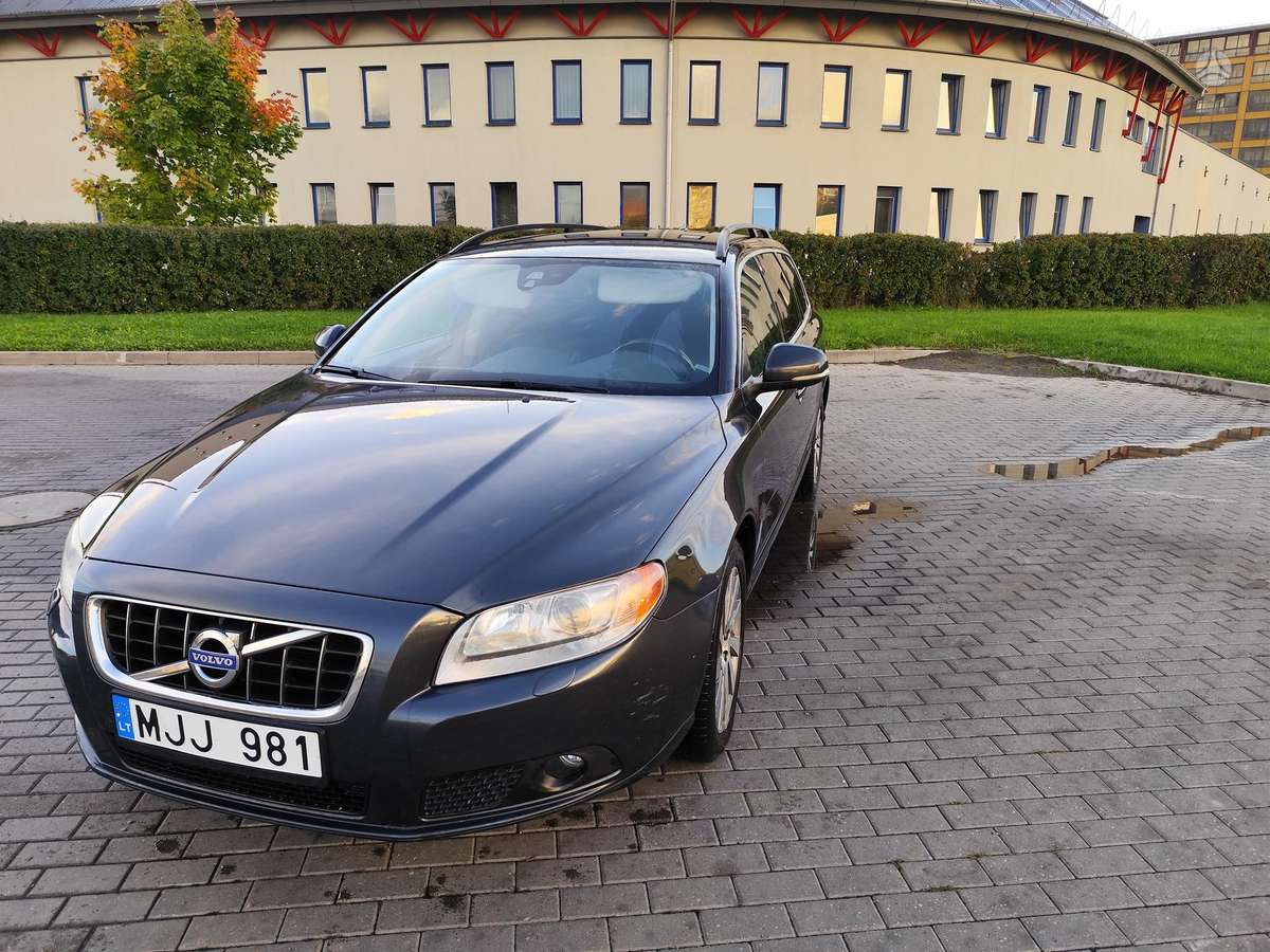 Volvo V70 2012 — двигун 1984 cm³, 163 HP (120kW)