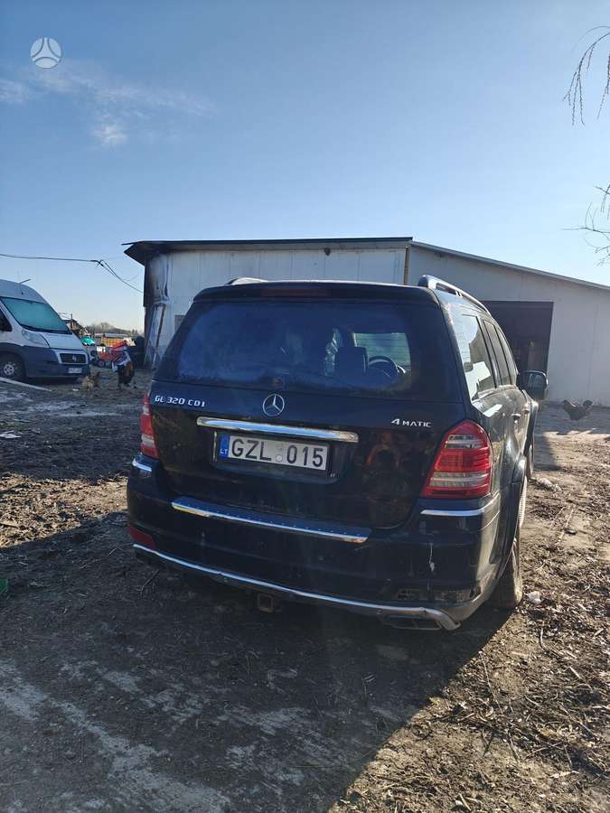 Mercedes-Benz GL320 2008 — photo 7